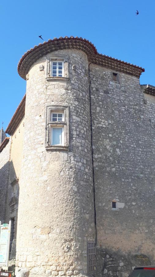 La Garde Adhemar, L'Escalier Medieval מראה חיצוני תמונה