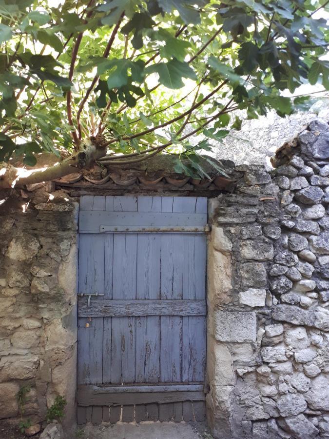 La Garde Adhemar, L'Escalier Medieval מראה חיצוני תמונה